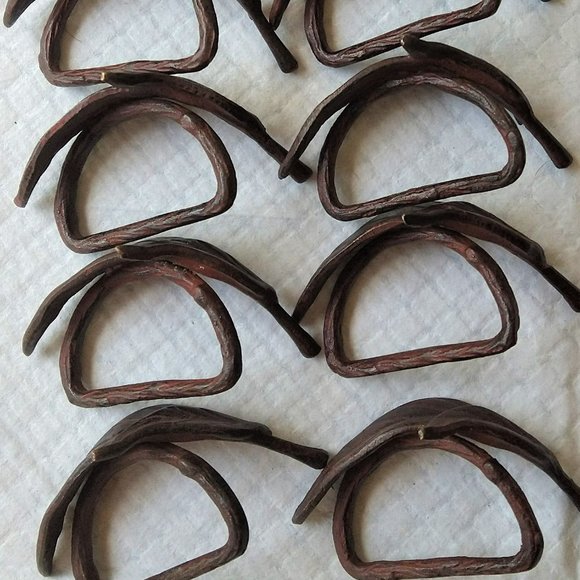 Napkin Holders Ring Set of 4 Hand Forged Metal Steel Handmade Patina Blacksmith - Picture 3 of 3